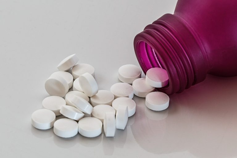Record di vendite online per le farmacie. E vola il social commerce