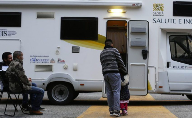 Fondazione Tim sostiene "Sanità di frontiera" per l'assistenza ai giovani vulnerabili