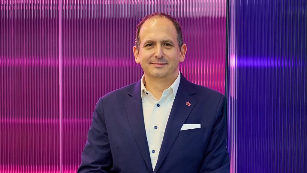 Christos Karmis CEO Boldyn Networks