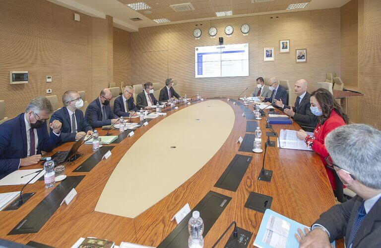 PHOTO2-2022-04-13-13-02-281