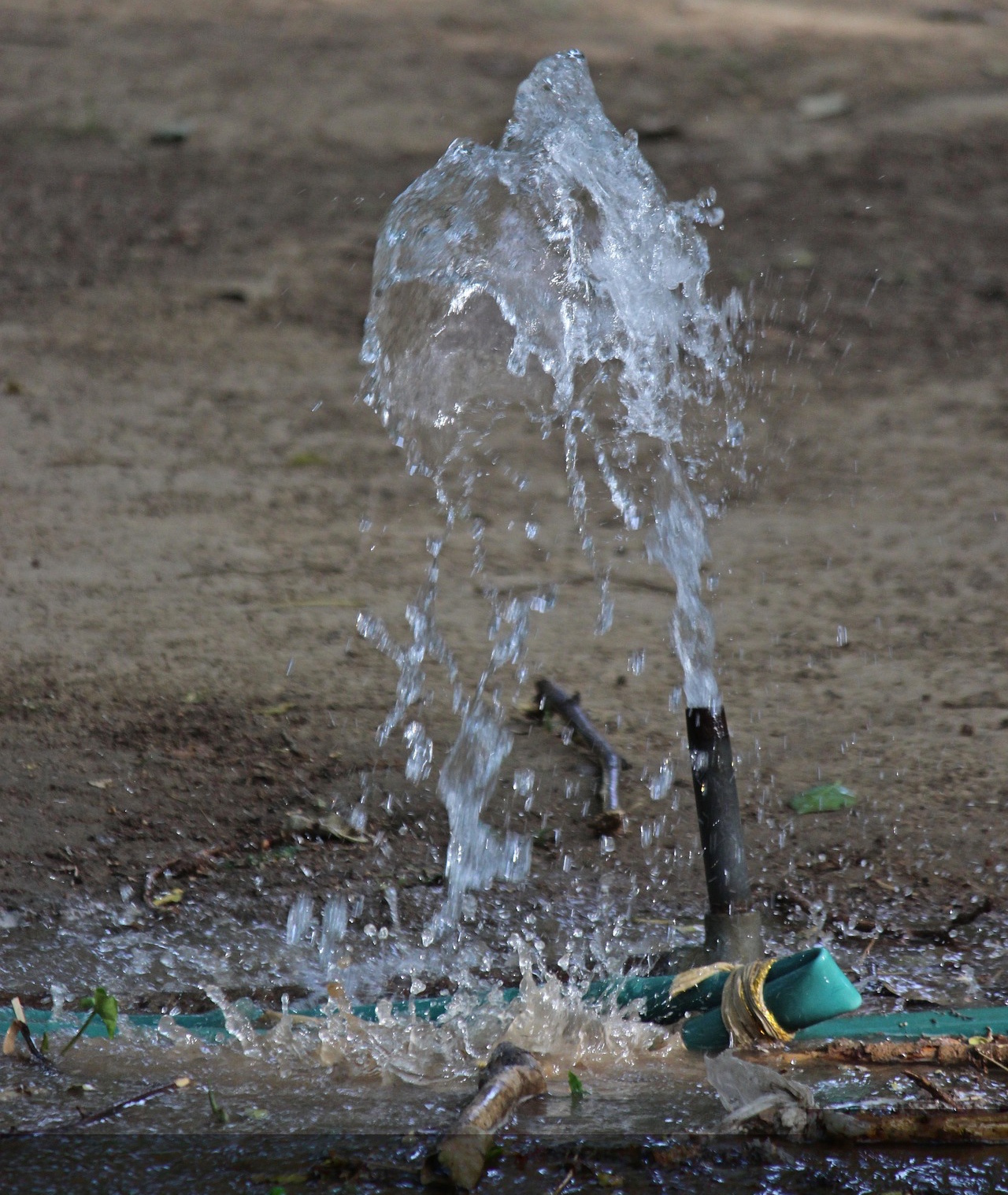 water-gb3ae27e55_1920-2