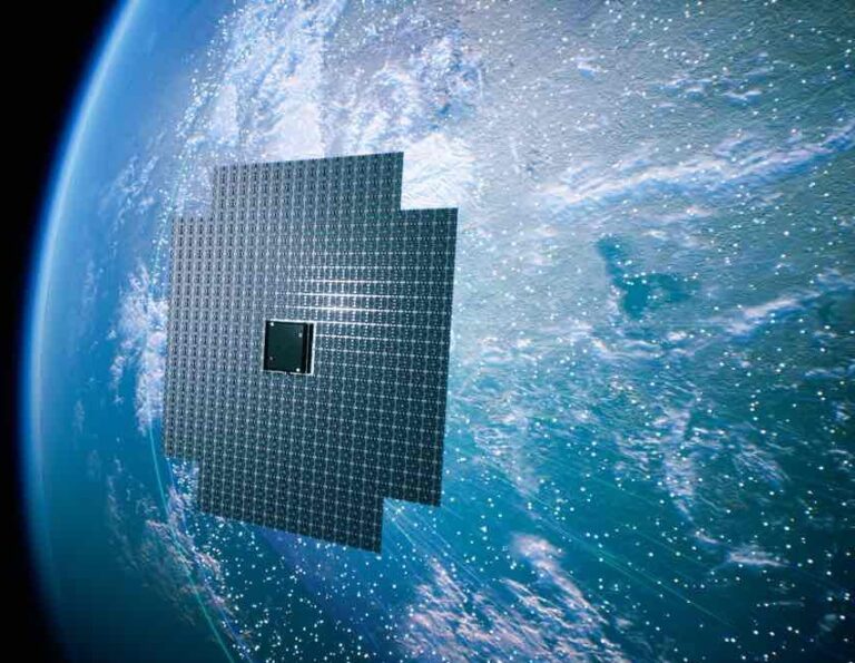 AST SpaceMobile smartphone antenna