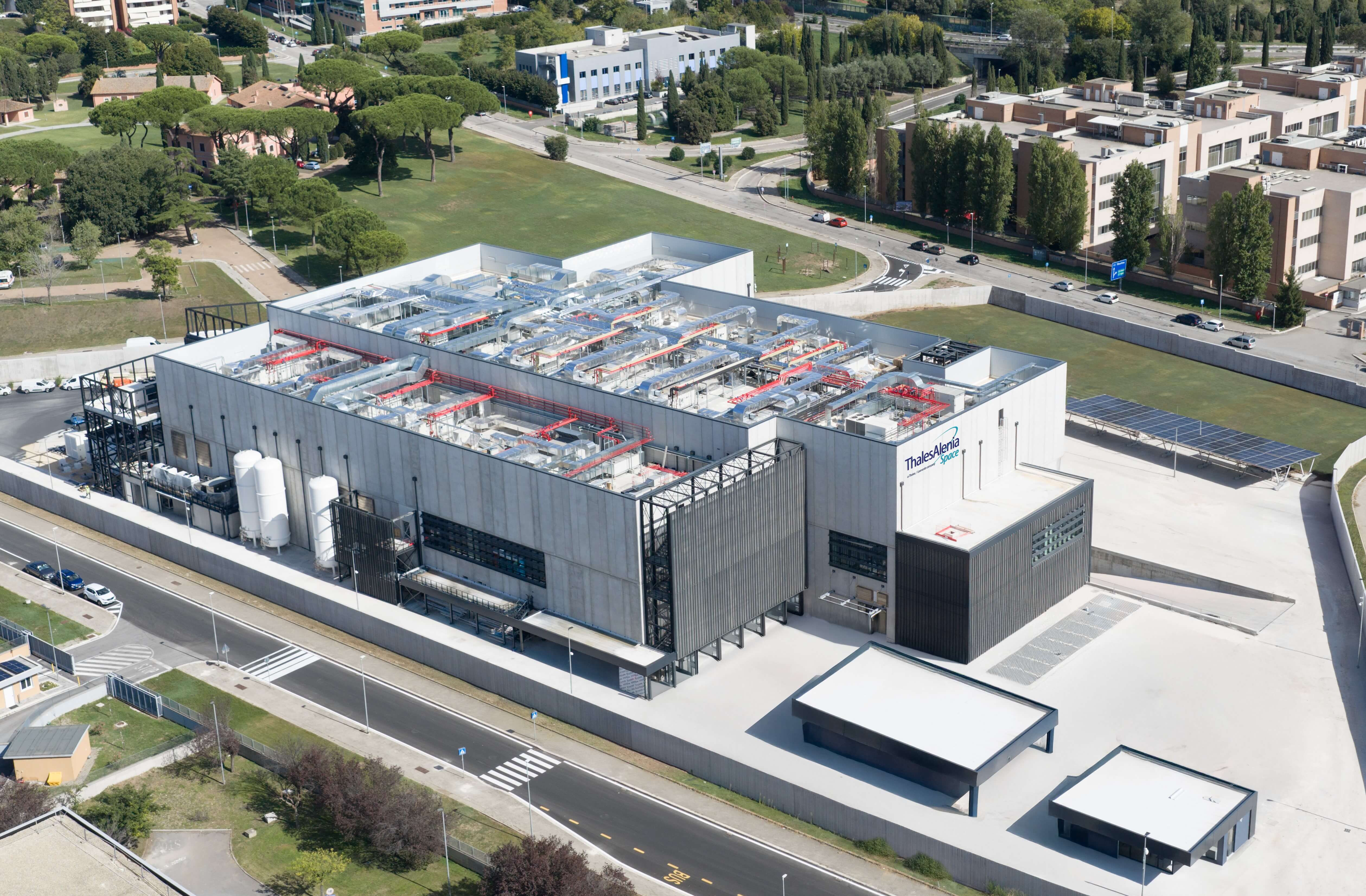 Panoramica Space Smart Factory Thales Alenia Space