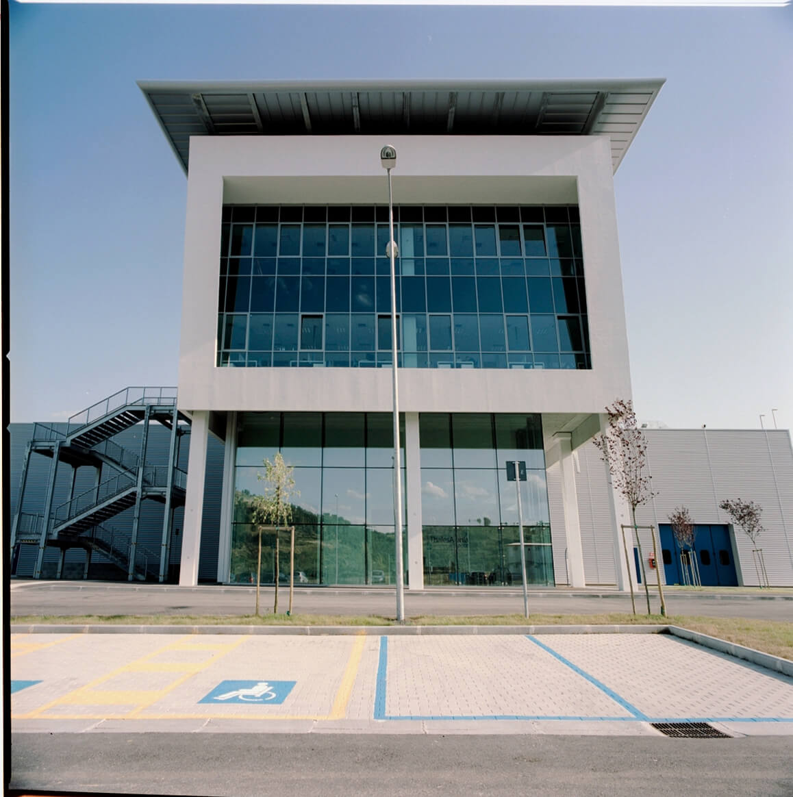 Stabilimento-Thales-Alenia-Space-di-L-Aquila