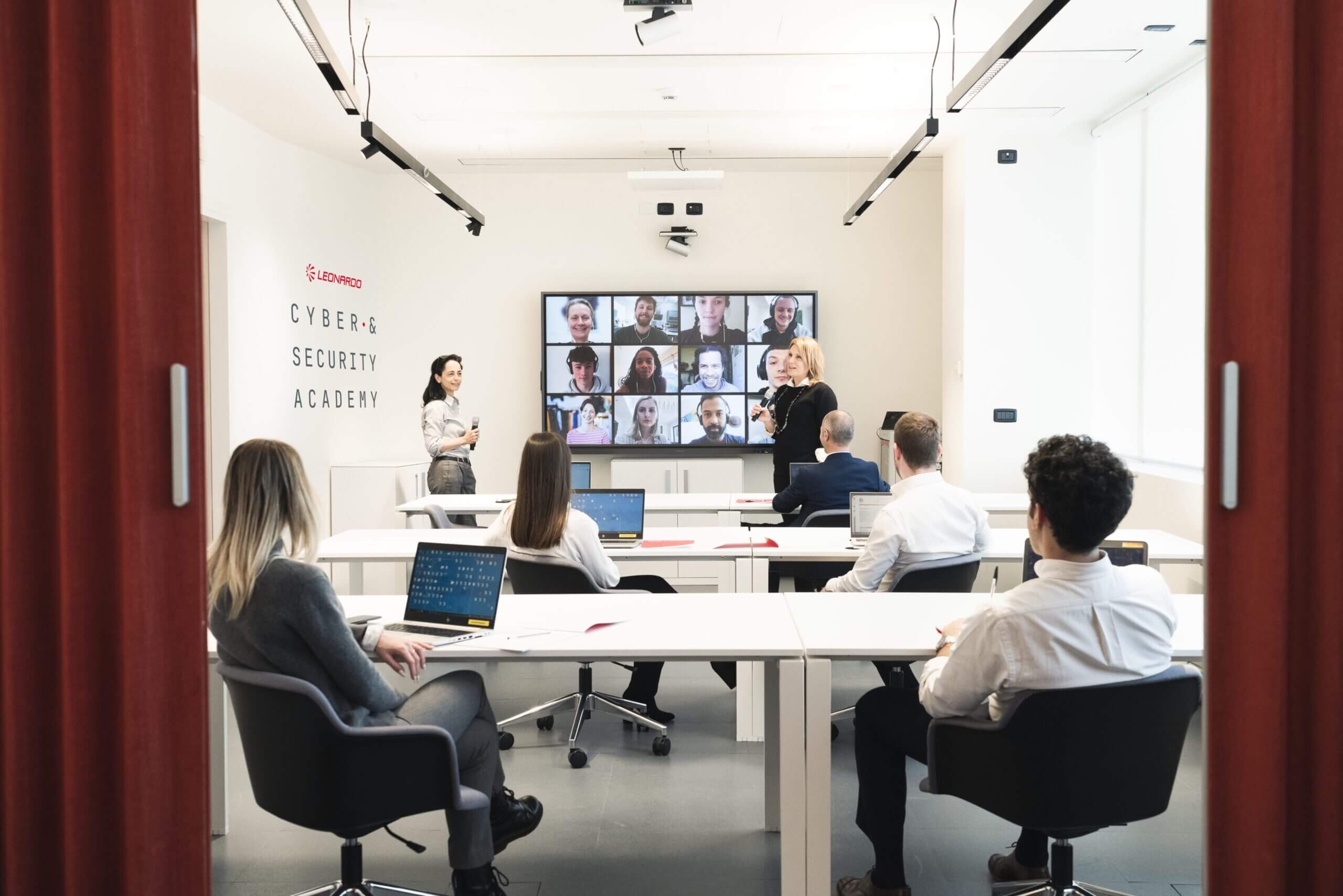 Leonardo_Cyber-Security-Academy_1-scaled