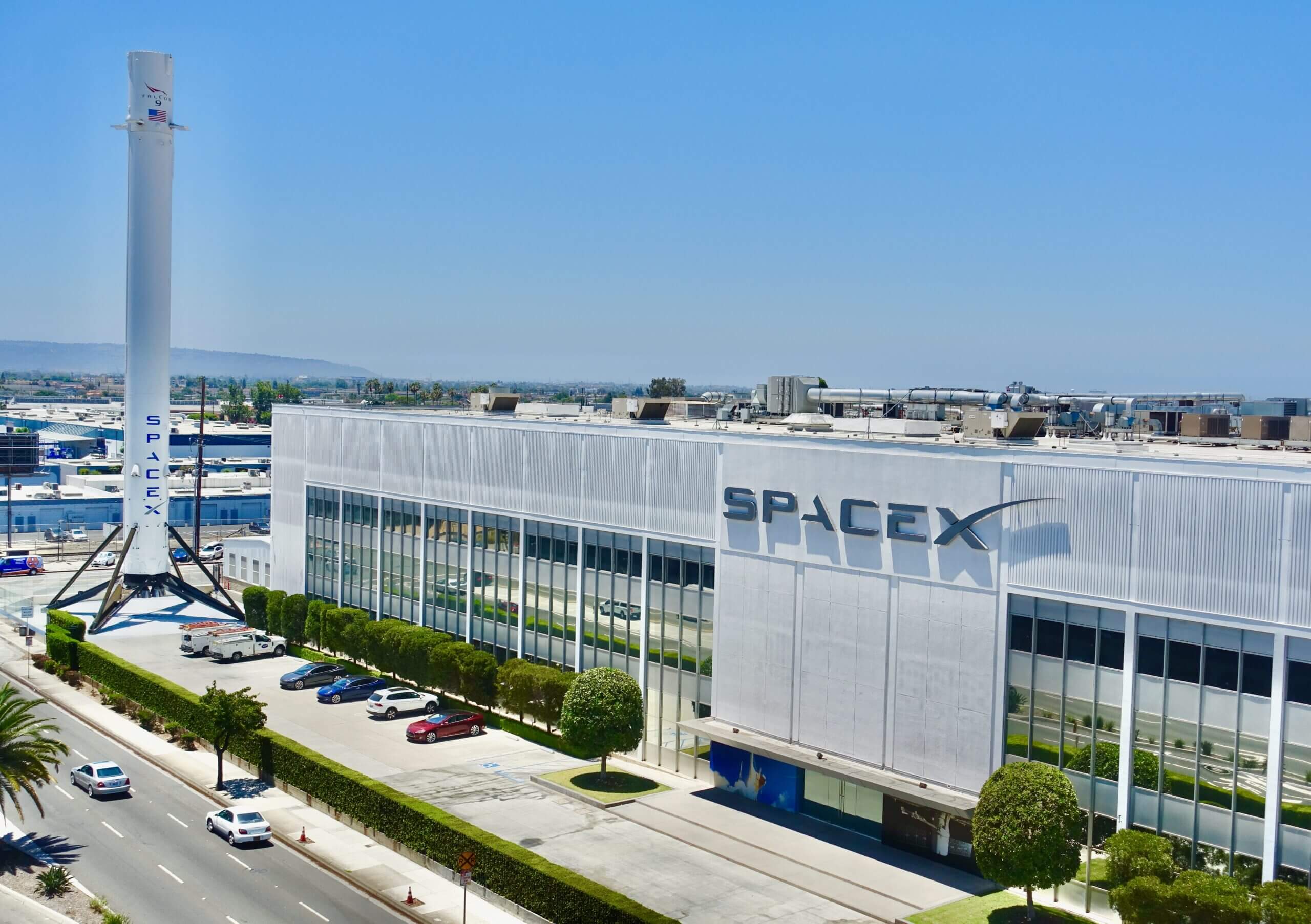 The_SpaceX_Factory1-scaled