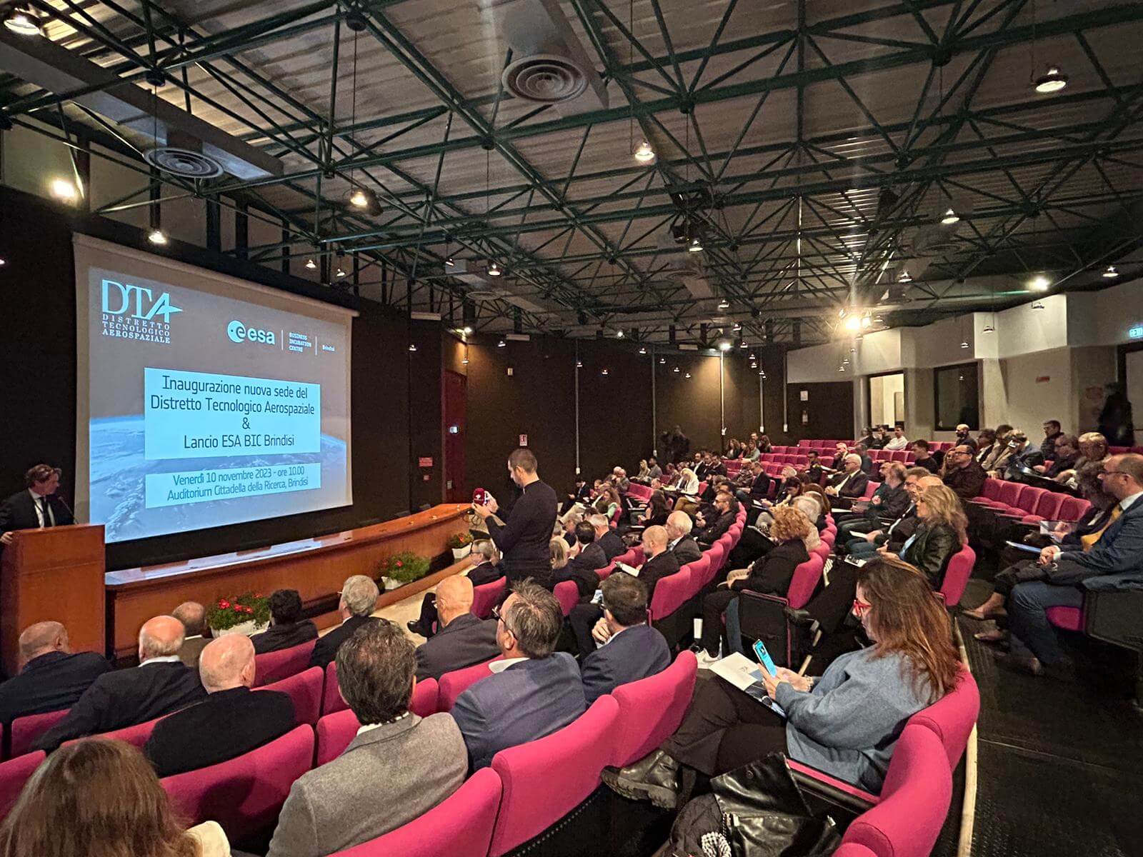 Inaugurazione-nuova-sede-Dta-ed-Esa-Bic-Brindisi.jpg