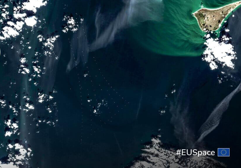 Copernicus-Imagery_Wind-Mill-farm-on-the-sea-Denmark_Insurance-and-Finance-1