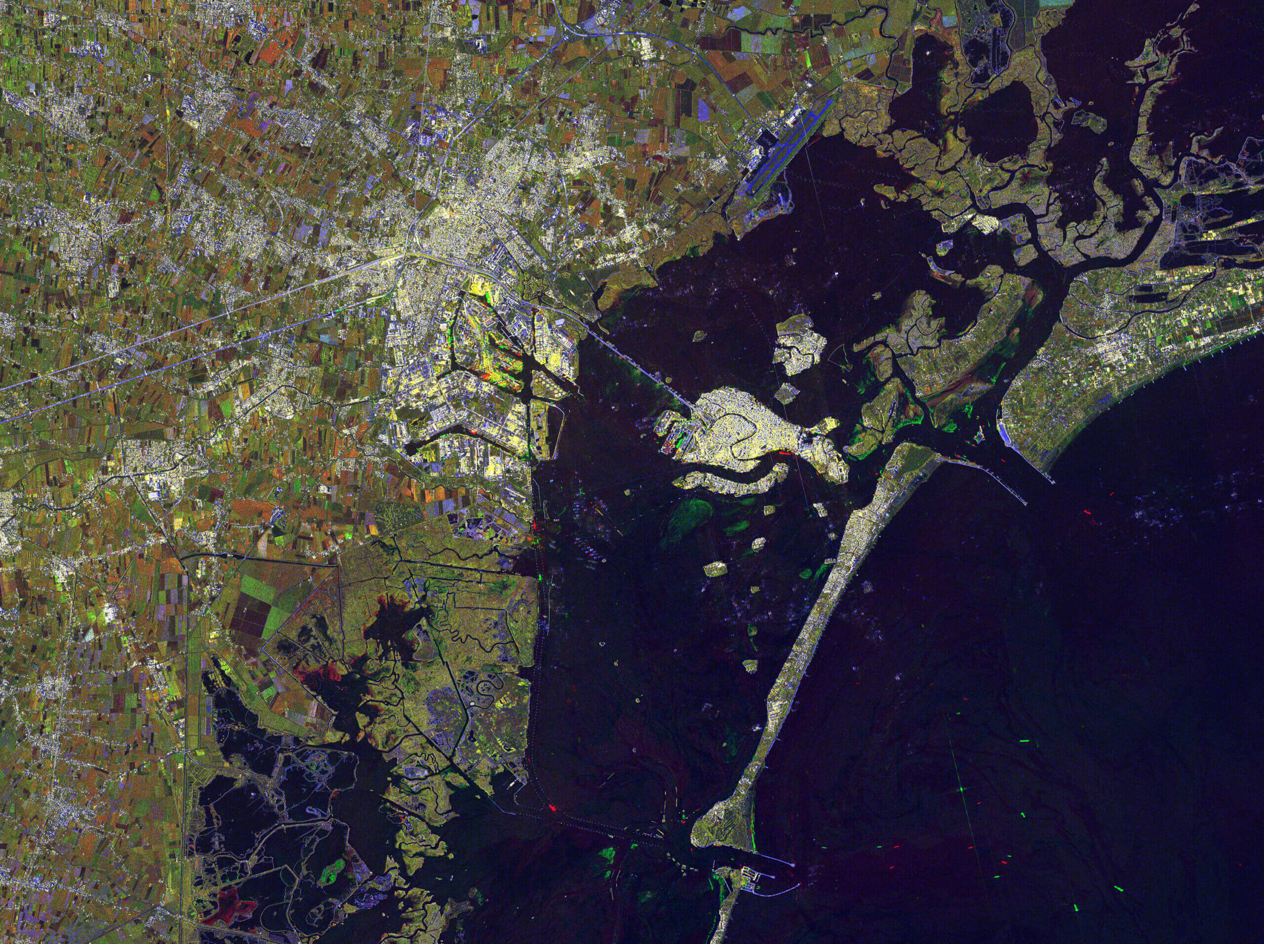 Venezia_credit-Product-processed-by-Italian-Space-Agency-ASI-Original-COSMO-SkyMed-Product-©ASI-2023-scaled