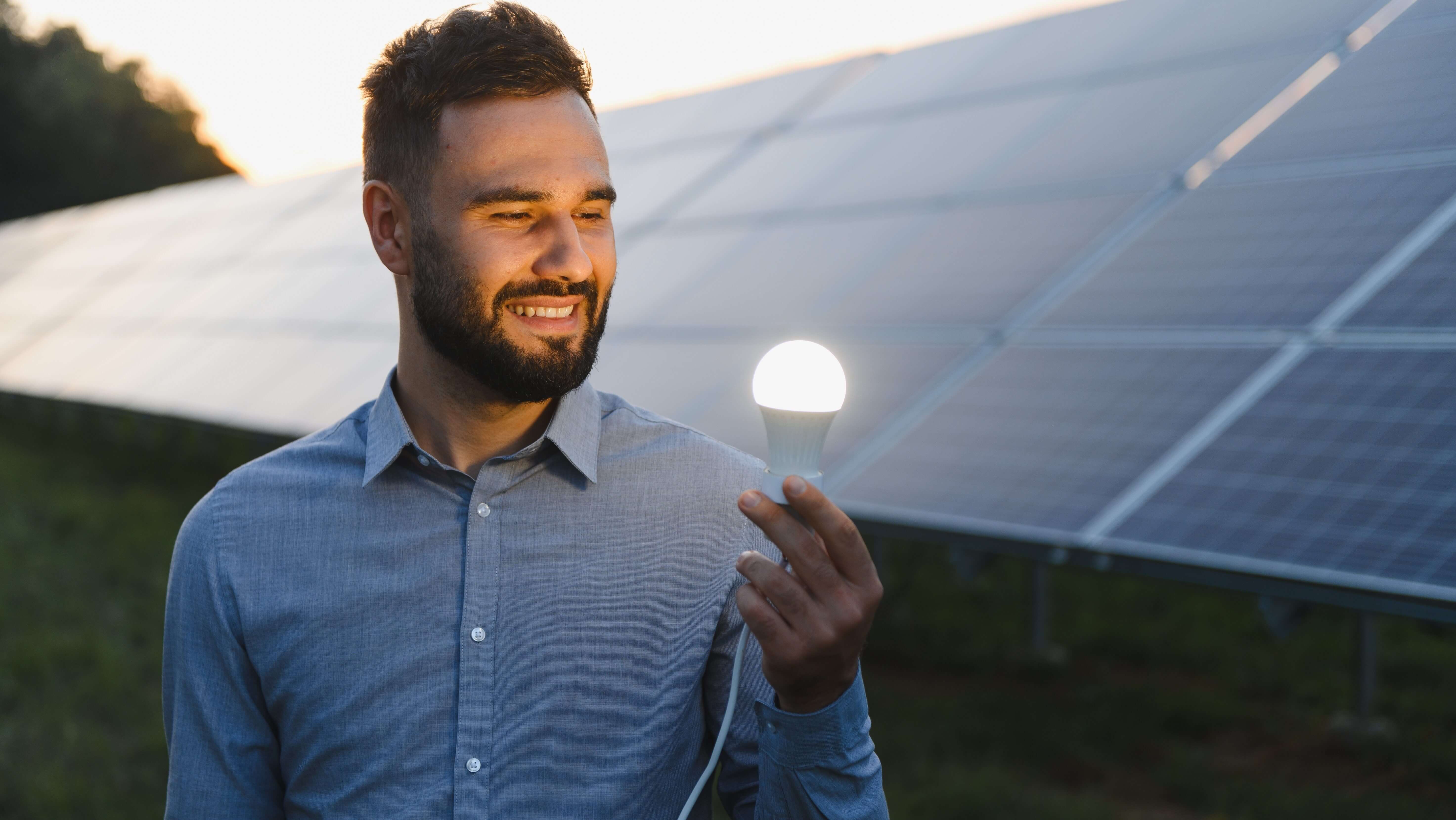 Le 5 tariffe luce più convenienti: ultimi giorni luglio 2026