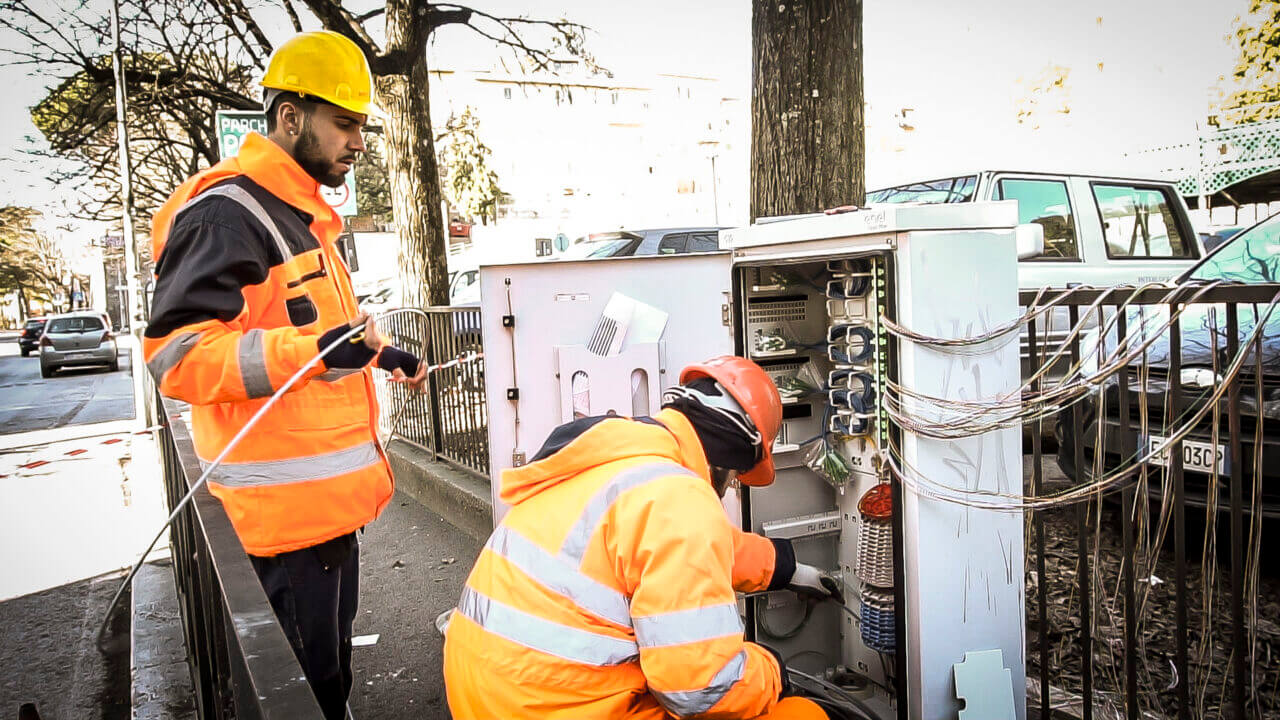 open-fiber-cantiere