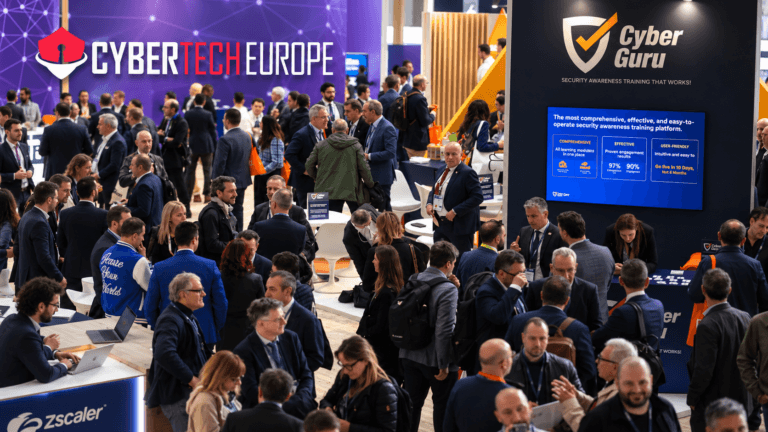 Folla al Cybertech Europe