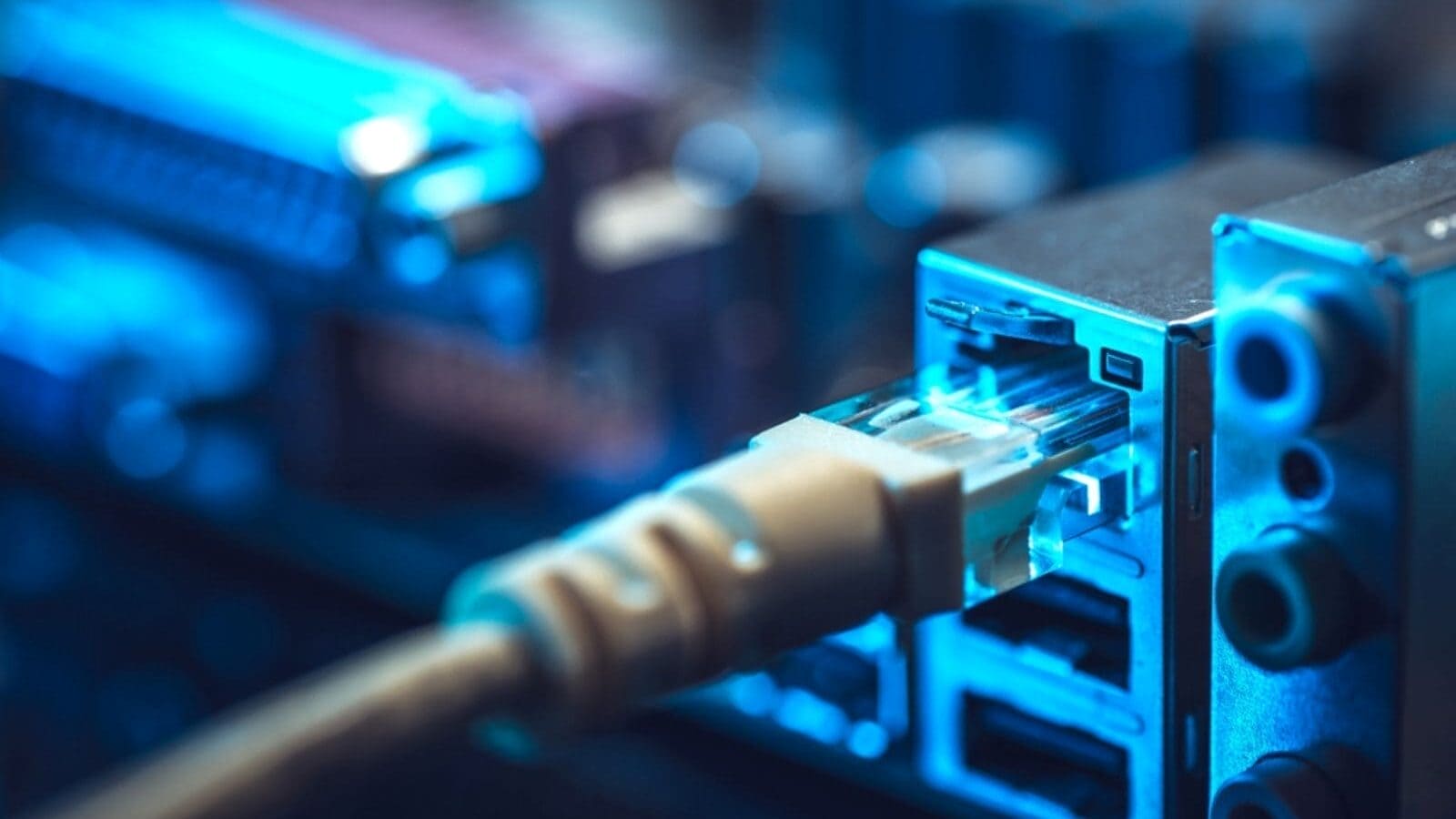 Aruba Pro, connessione fibra business in offerta